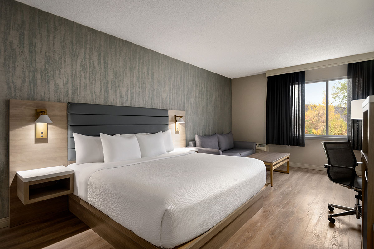 Radisson Hotel Montreal Airport Chambre Très grand lit